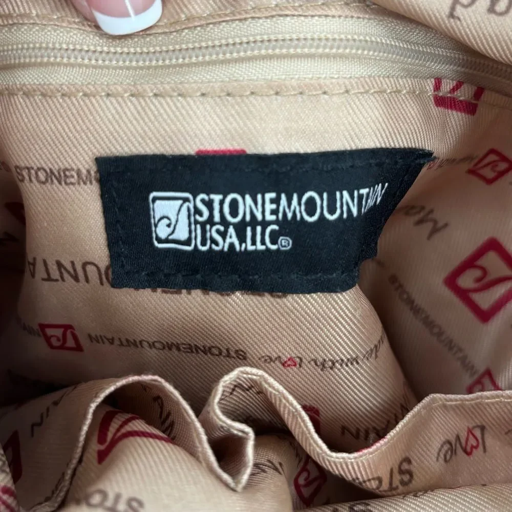 Stone Mountain Metallic Gold Straw Shoulder Bag NWOT